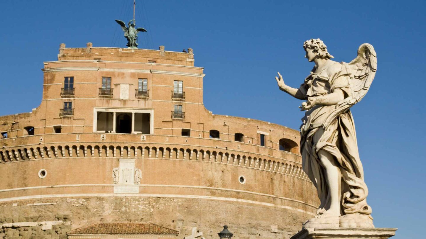 Castel Sant'Angelo statue and tower