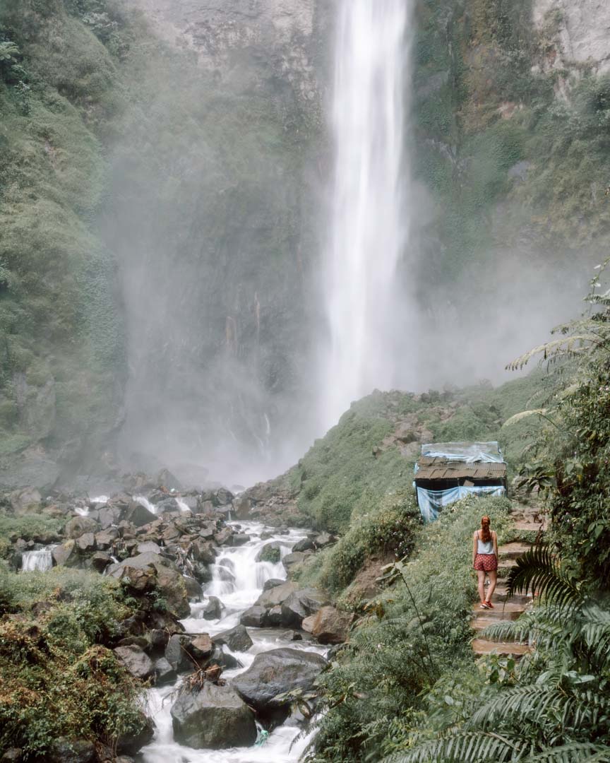 The base of Sipiso-Piso Waterfall - Sumatra Travel Guide